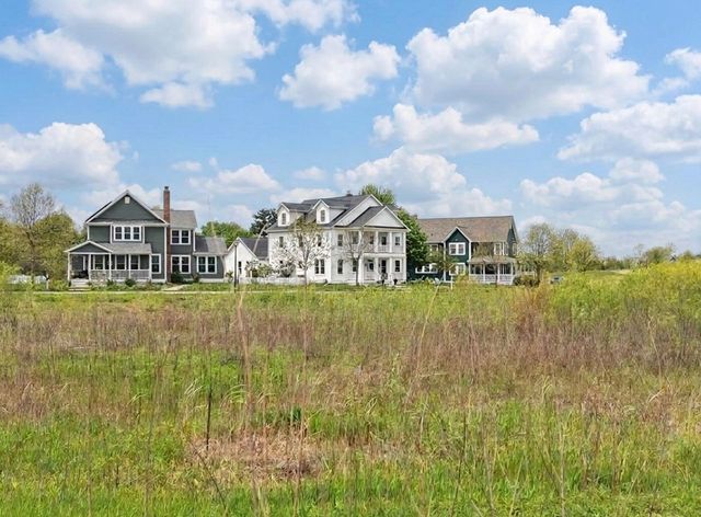 860 Blazing Star Road, Grayslake, IL 60030