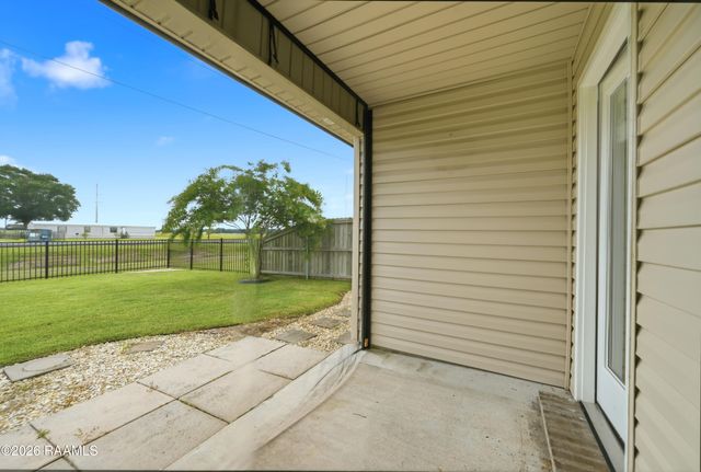 105 Eagle Lake Drive, Duson, LA 70529