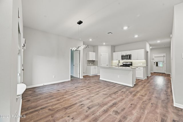 105 Eagle Lake Drive, Duson, LA 70529