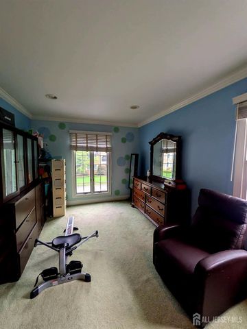 9 April Drive, South Brunswick, NJ 08810