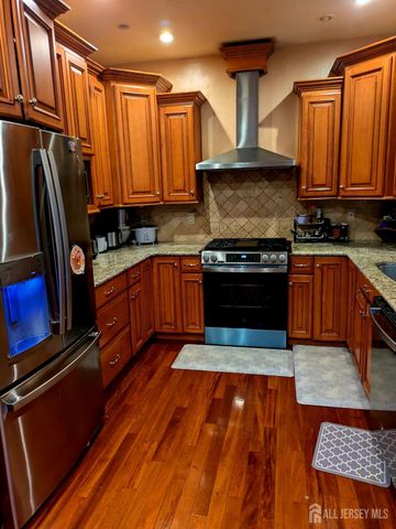 9 April Drive, South Brunswick, NJ 08810