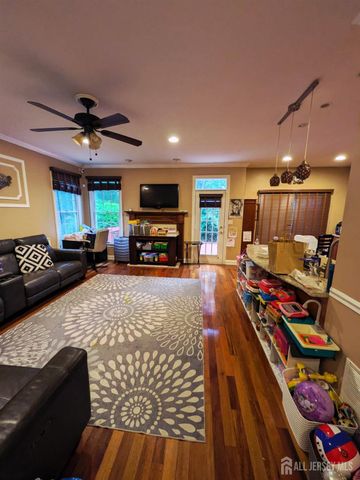 9 April Drive, South Brunswick, NJ 08810
