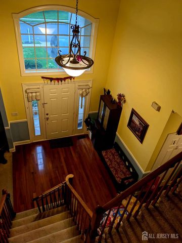9 April Drive, South Brunswick, NJ 08810