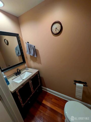 9 April Drive, South Brunswick, NJ 08810