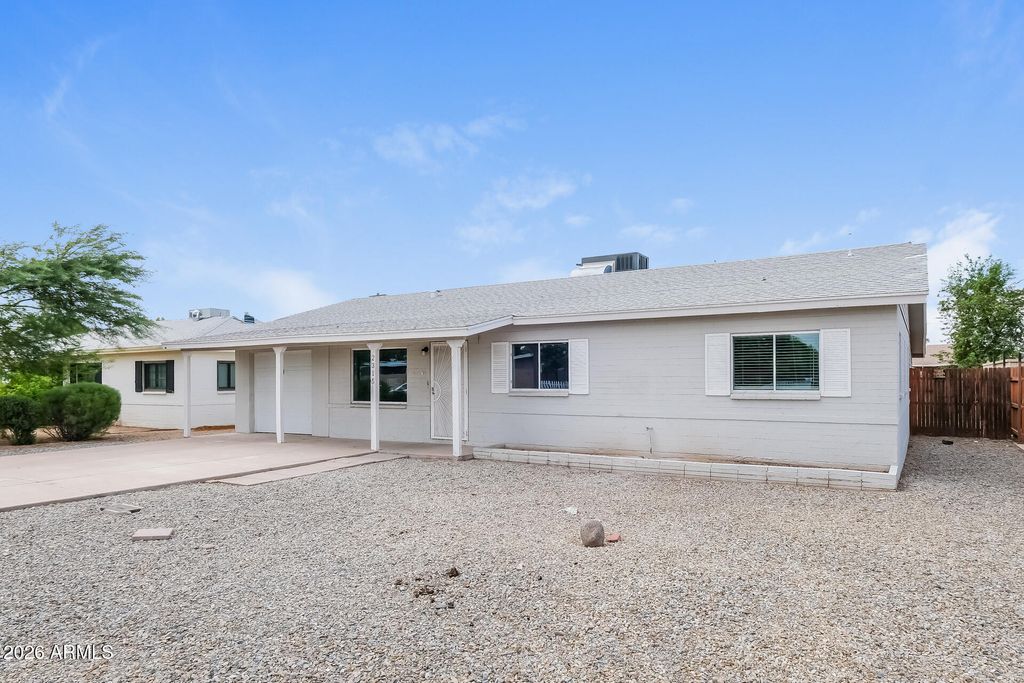 2315 W MARYLAND Avenue, Phoenix, AZ 85015 — exterior