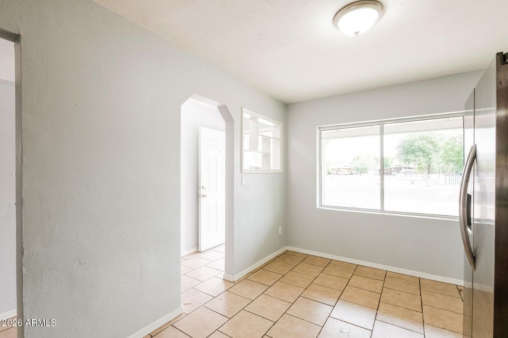 2315 W MARYLAND Avenue, Phoenix, AZ 85015 — photo 5