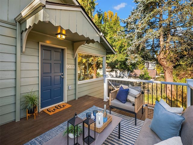 9023 20th Avenue NE, Seattle, WA 98115