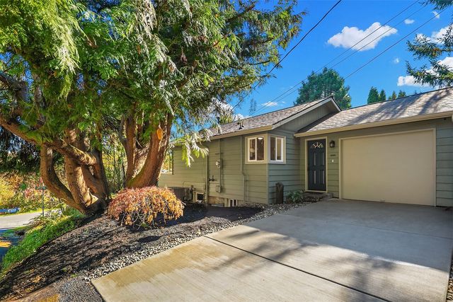 9023 20th Avenue NE, Seattle, WA 98115