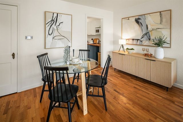 9023 20th Avenue NE, Seattle, WA 98115