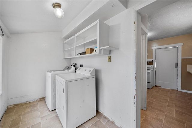 617 W Carlisle Ave, Spokane, WA 99205