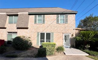 840 Threadneedle Street 220, Houston, TX 77079