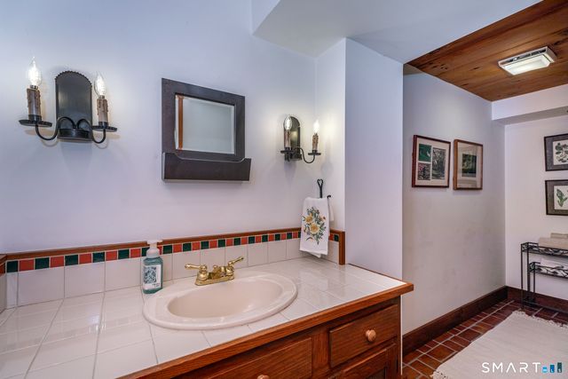 98 Shortwoods Road, New Fairfield, CT 06812