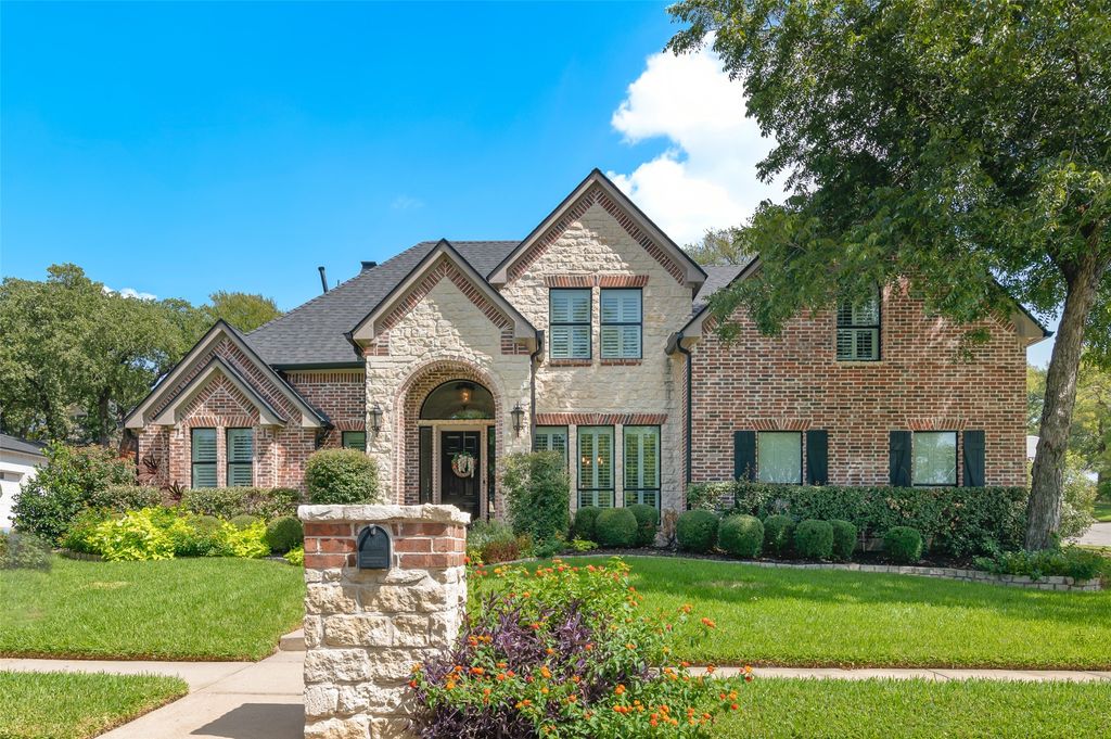 1601 Minnie Lane, Bedford, TX 76022 — exterior