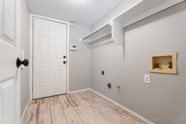 1802 S Fir Place, Broken Arrow, OK 74012