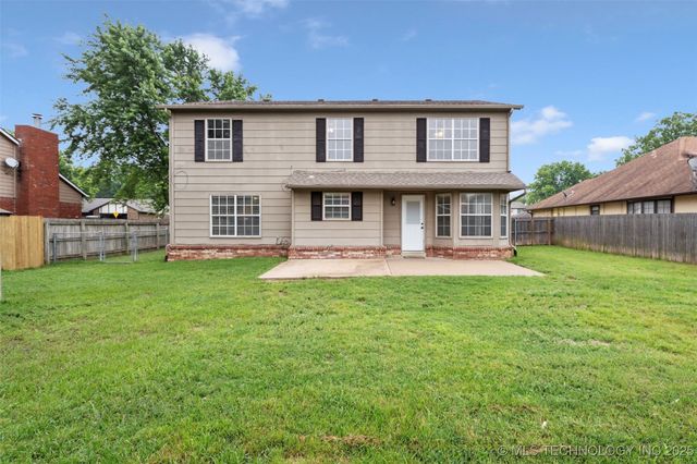 1802 S Fir Place, Broken Arrow, OK 74012