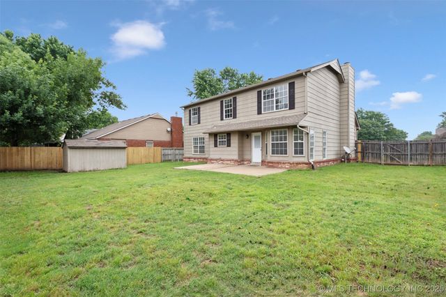 1802 S Fir Place, Broken Arrow, OK 74012