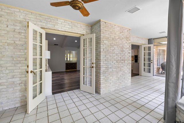 1723 Kensington Dr., Tyler, TX 75703