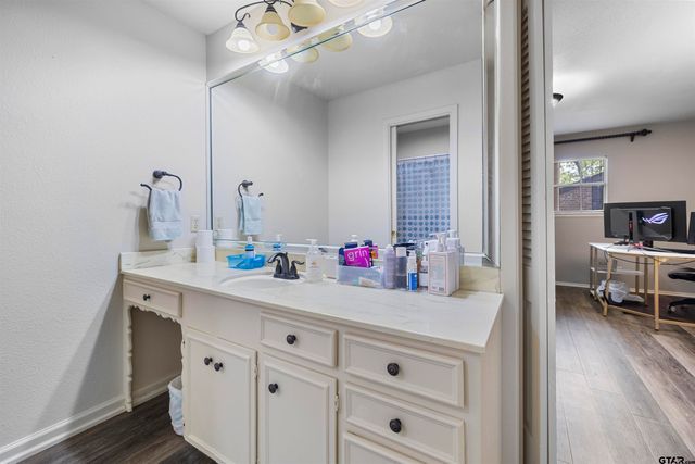 1723 Kensington Dr., Tyler, TX 75703