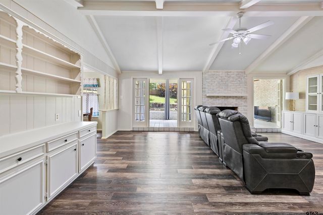 1723 Kensington Dr., Tyler, TX 75703