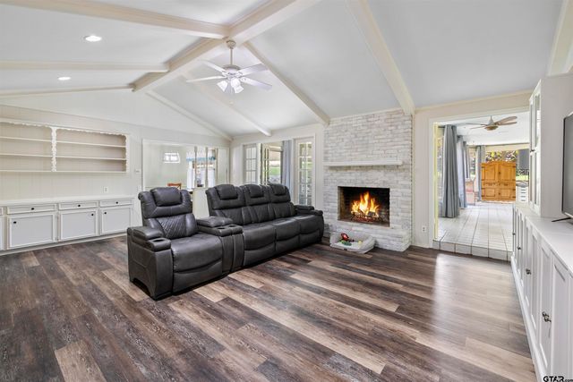 1723 Kensington Dr., Tyler, TX 75703