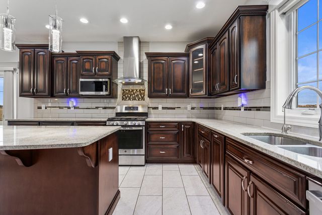 3614 Freedom Boulevard, Champaign, IL 61822