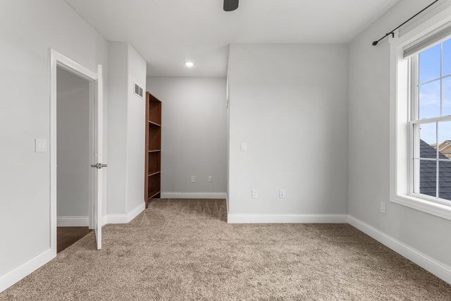 3614 Freedom Boulevard, Champaign, IL 61822