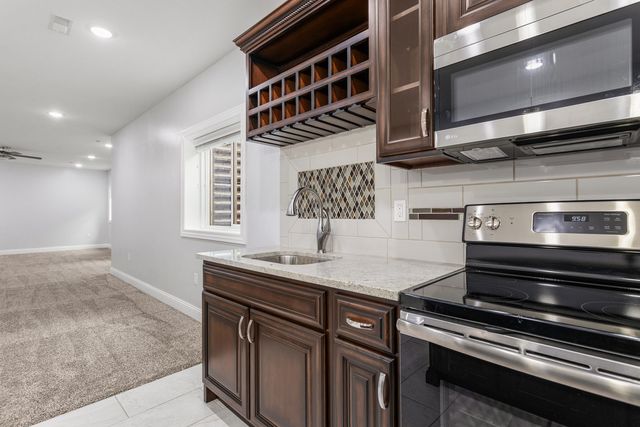 3614 Freedom Boulevard, Champaign, IL 61822