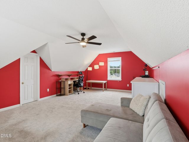 20 Blairwood Drive, Fuquay Varina, NC 27526