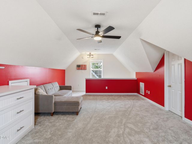 20 Blairwood Drive, Fuquay Varina, NC 27526