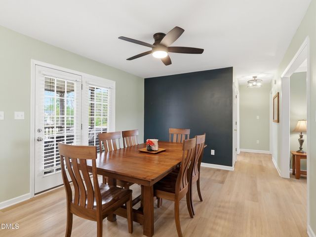 20 Blairwood Drive, Fuquay Varina, NC 27526