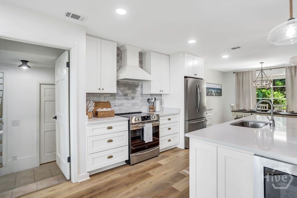 Image 17 of property listing at 12 Williamson Drive, Richmond Hill, GA 31324