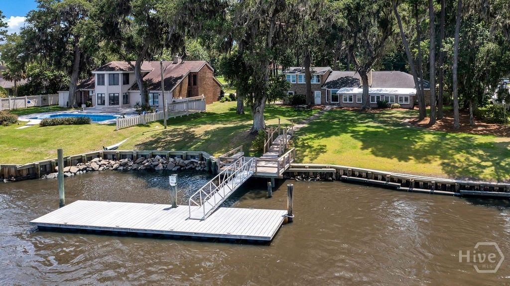 Image 54 of property listing at 12 Williamson Drive, Richmond Hill, GA 31324