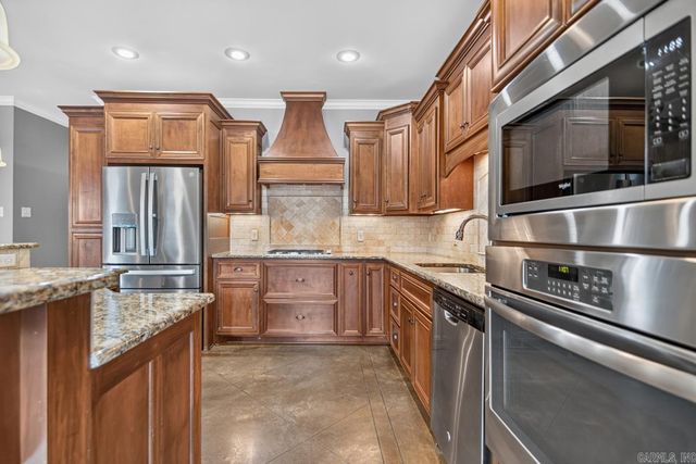 230 Vintage Cove, Conway, AR 72034