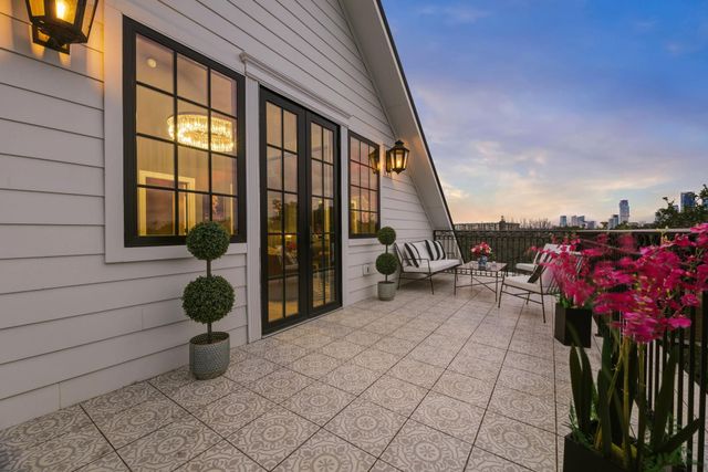 1804 S 6th ST, Austin, TX 78704