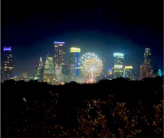 1804 S 6th ST, Austin, TX 78704