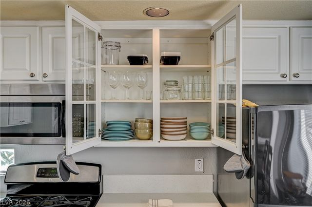 8863 Chapman Point, Las Vegas, NV 89129