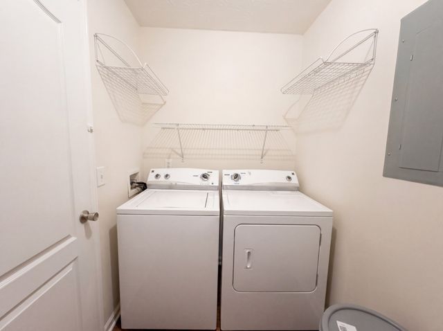 1382 Neptune Rd, Ashland City, TN 37015