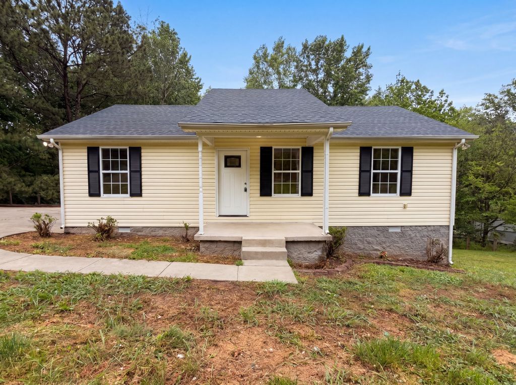 1382 Neptune Rd, Ashland City, TN 37015