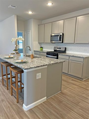 8034 Peppercorn Street, Magnolia, TX 77354