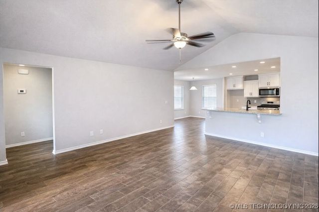 12029 E 108th Street N, Owasso, OK 74055