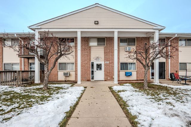 685 E Fullerton Avenue 201, Glendale Heights, IL 60139