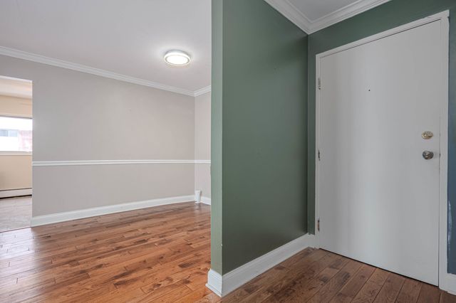 685 E Fullerton Avenue 201, Glendale Heights, IL 60139