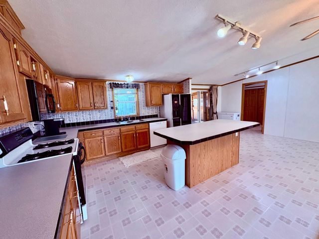 2640 18th Street NW, Baudette, MN 56623