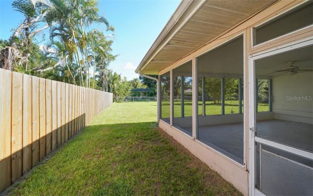 2141 SUNNYSIDE LANE, Sarasota, FL 34239