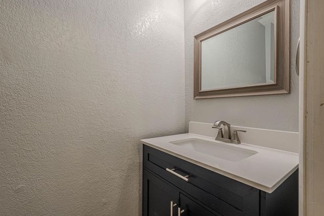 2150 College Pl Apt 22, Grand Junction, CO 81501