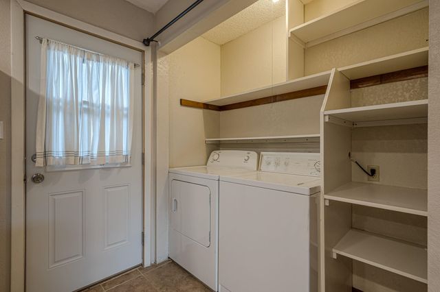 2150 College Pl Apt 22, Grand Junction, CO 81501