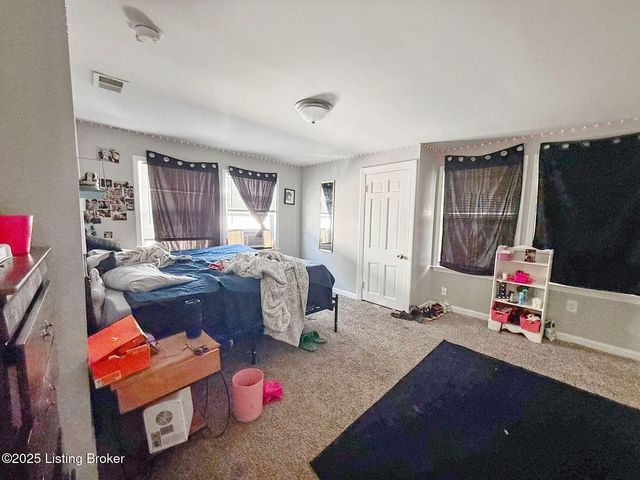 4143 W Market St, Louisville, KY 40212