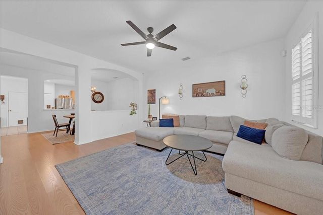 9512 WEST PARK VILLAGE DRIVE 107, Tampa, FL 33626