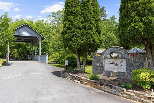 91 River Road, Cherry Log, GA 30522