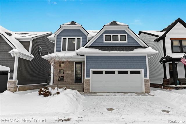 203 Mountain View Lane, Milford Village, MI 48381